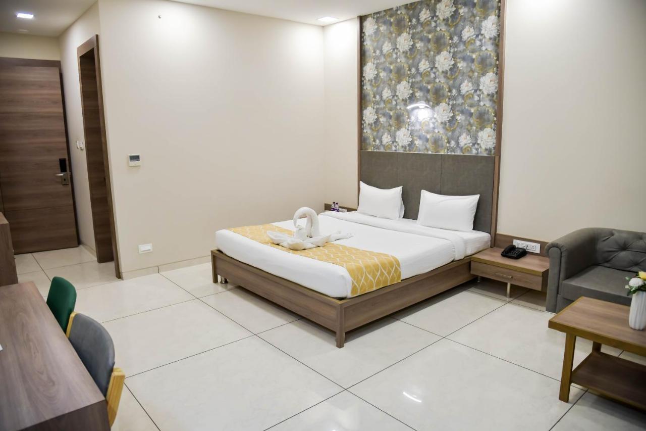 Shree Ganga Smb Hotels Ujjain Luaran gambar