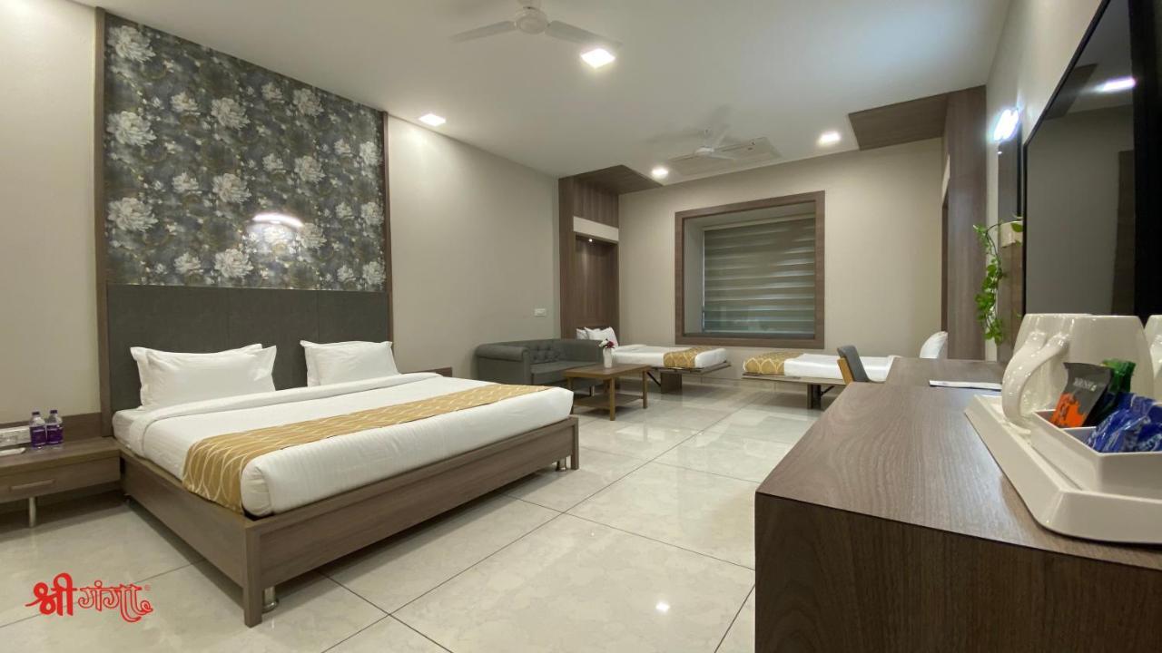 Shree Ganga Smb Hotels Ujjain Luaran gambar